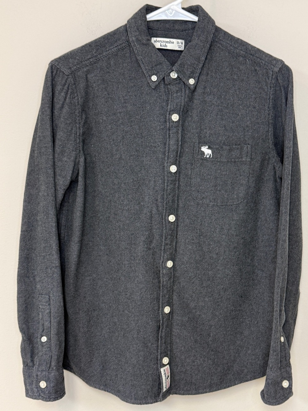 Abercrombie Kids: Boys Charcoal Gray Long Sleeve Button Down Shirt, Size 13 / 14